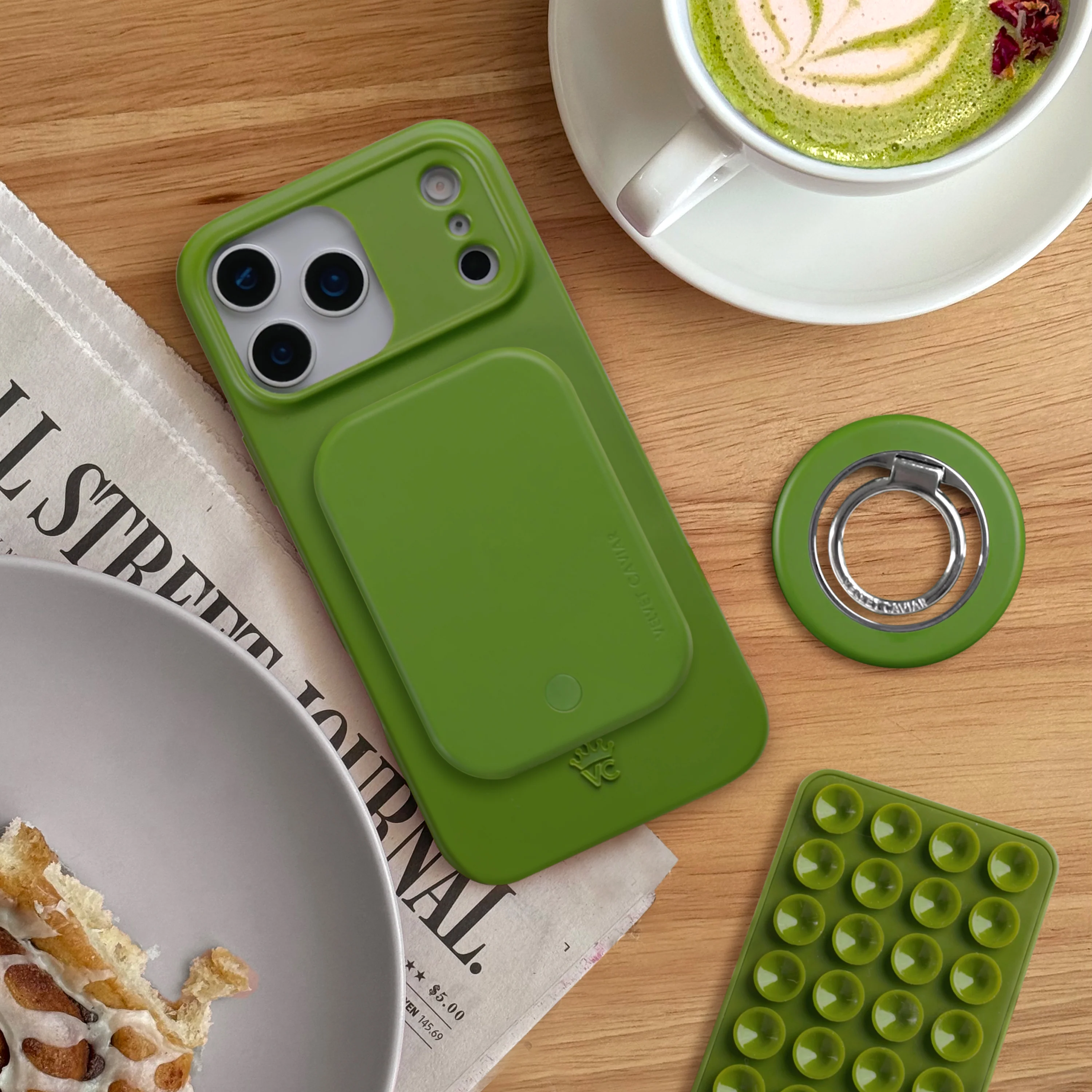 Matcha Green Portable MagSafe Charger Power Pack - Image 8