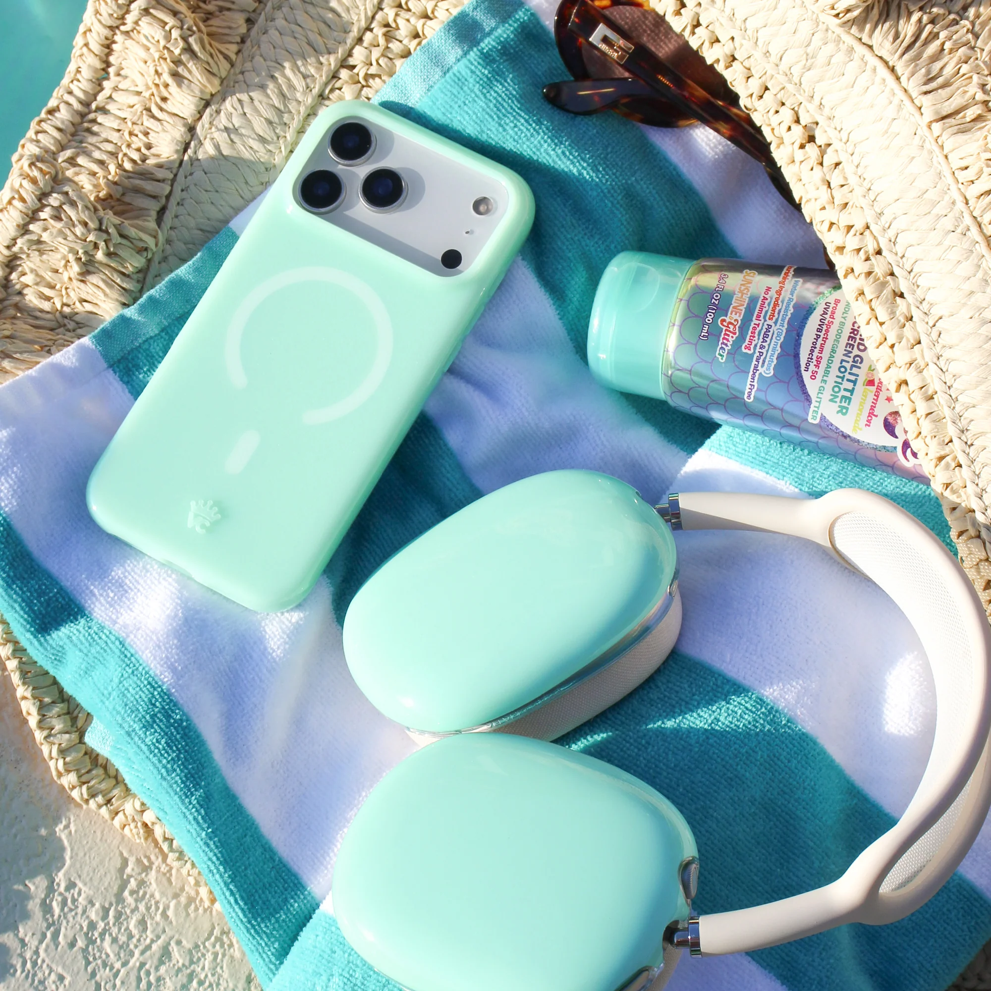 Mint Jelly AirPod Max Case - Image 7
