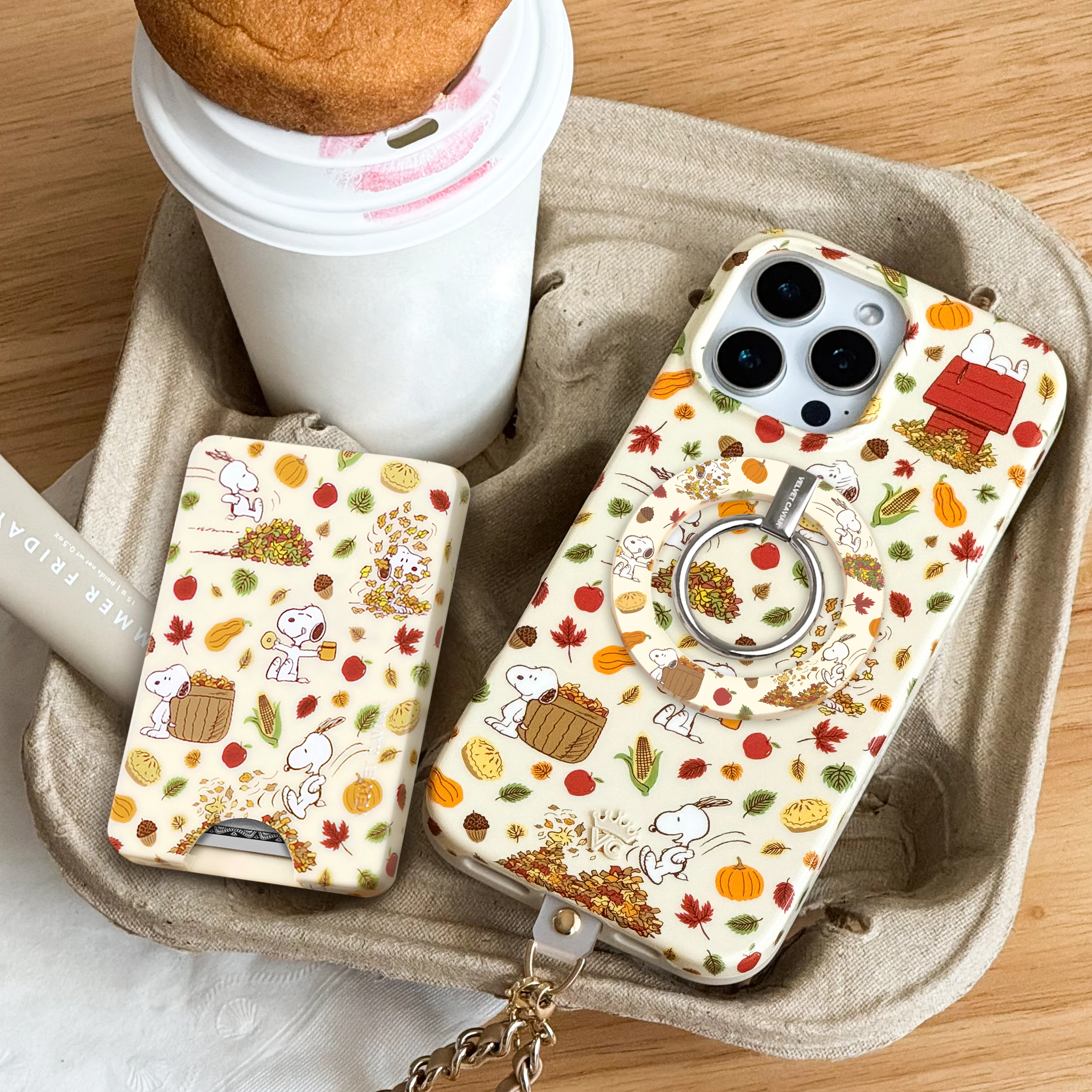 Snoopy Autumn Leaves MagSafe Wallet - Image 6