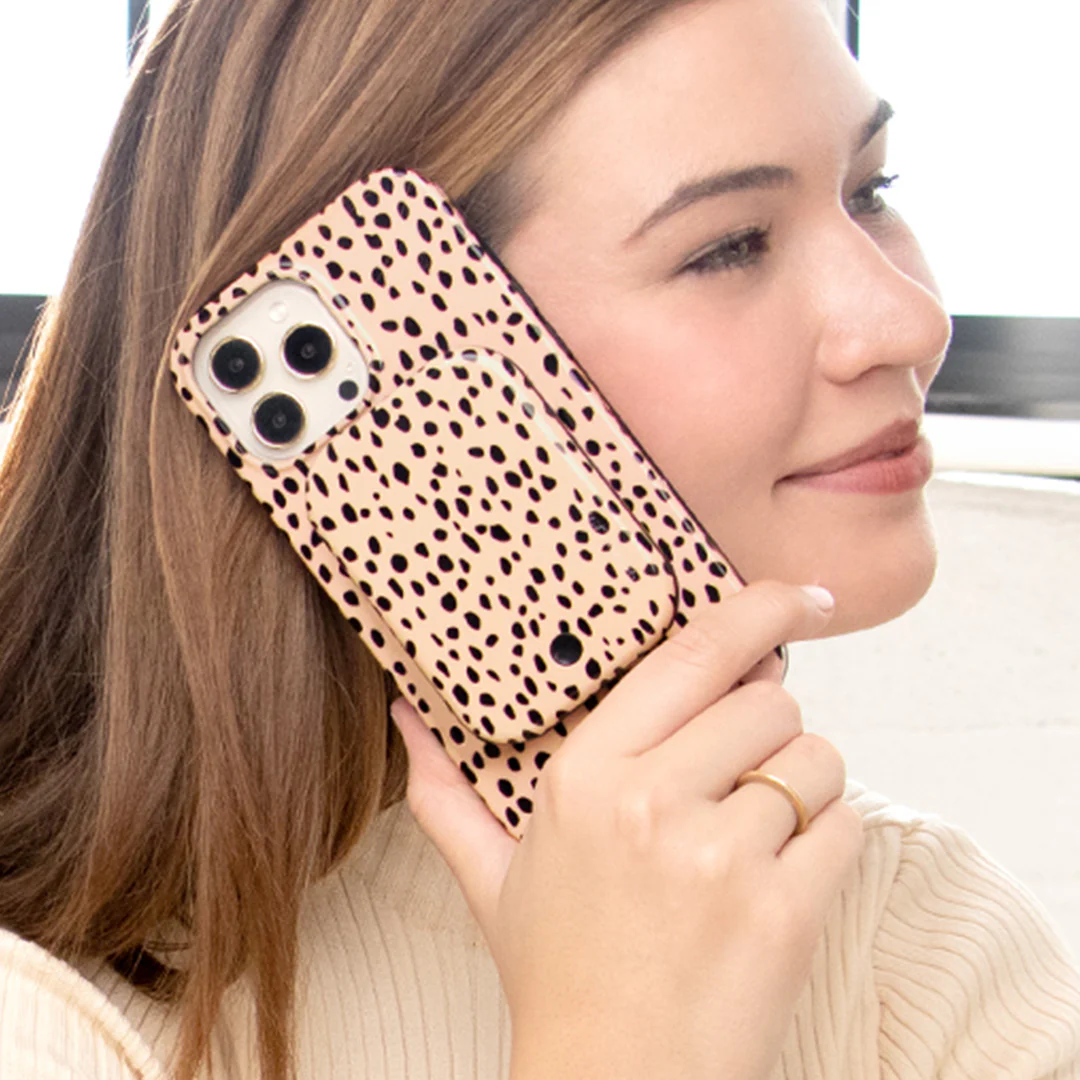 Spotted Cheetah Portable MagSafe Charger Power Pack - Image 2